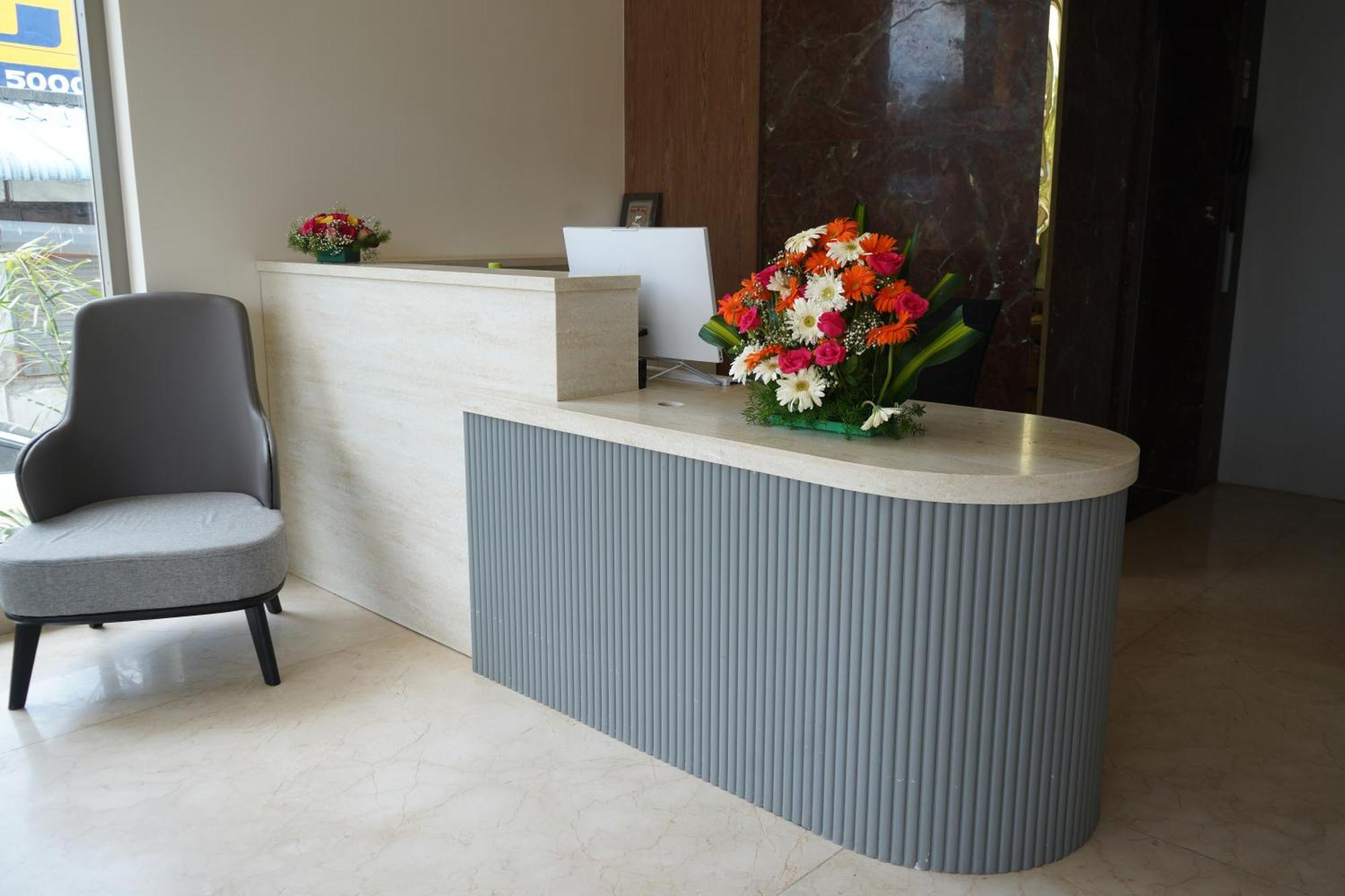 Vantara Suites Vellore Exterior foto